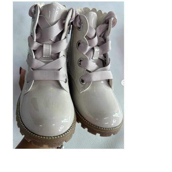 ✨ Happily Grey Girls Glitter Combat Boots – Size 1 – Like New ✨ - Picture 2 of 8
